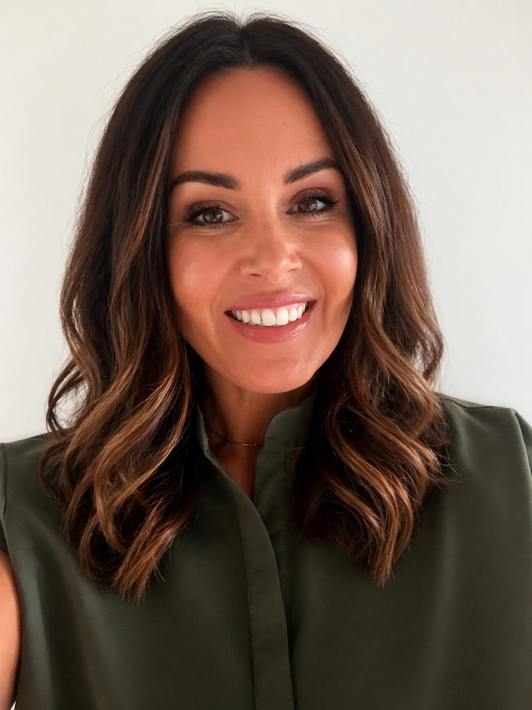 Mo — Cosmetic Cryotherapy Specialist